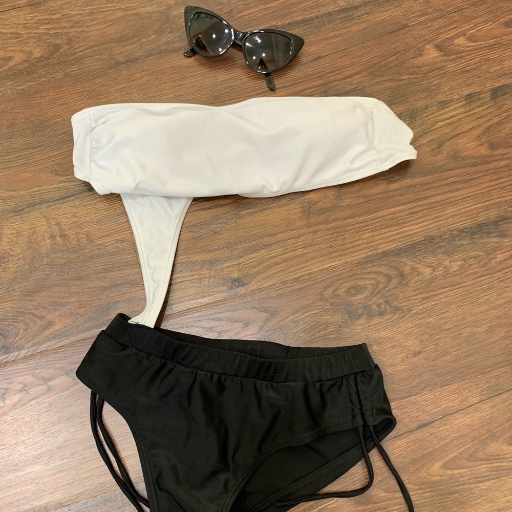 Swim suit
